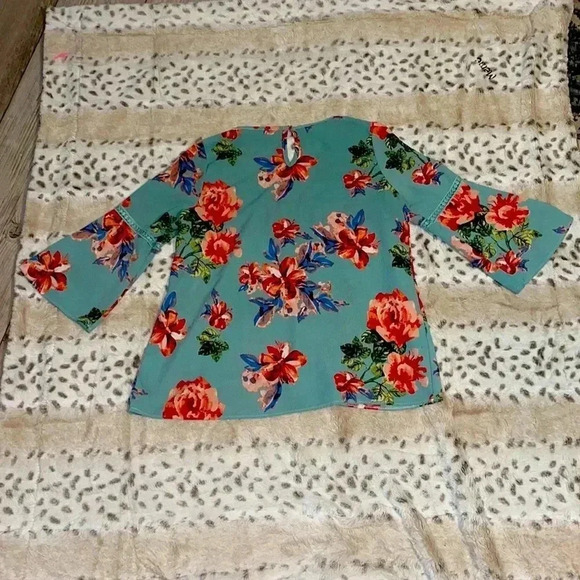 Rue Juju Blouse - Picture 2 of 4